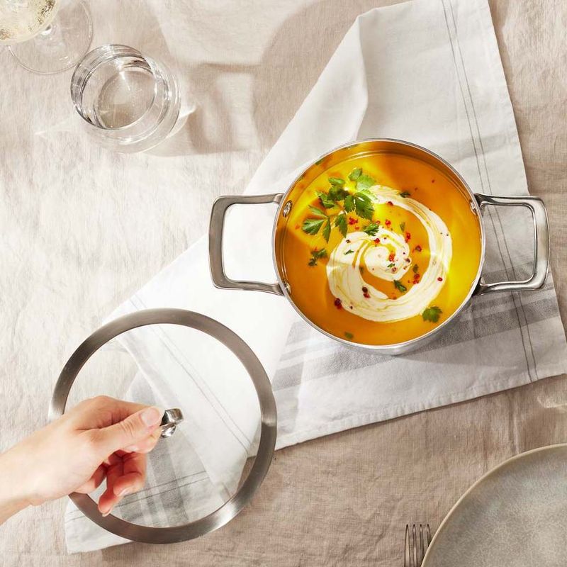 Soupe de potiron dans la casserole Olav