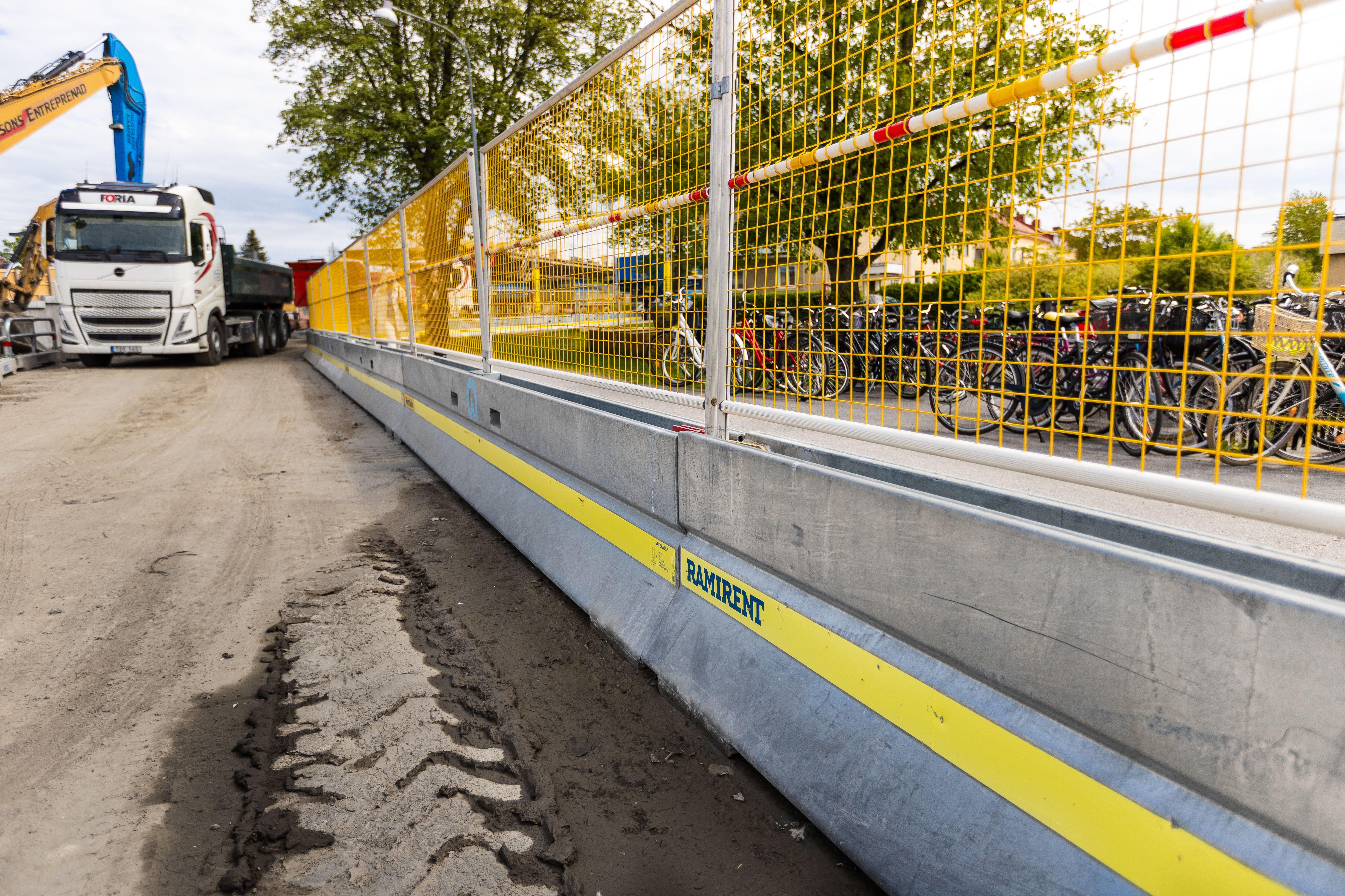 Trafiksäker avspärrning och TA-lösningar vid infrastrukturprojekt från RentSafe.