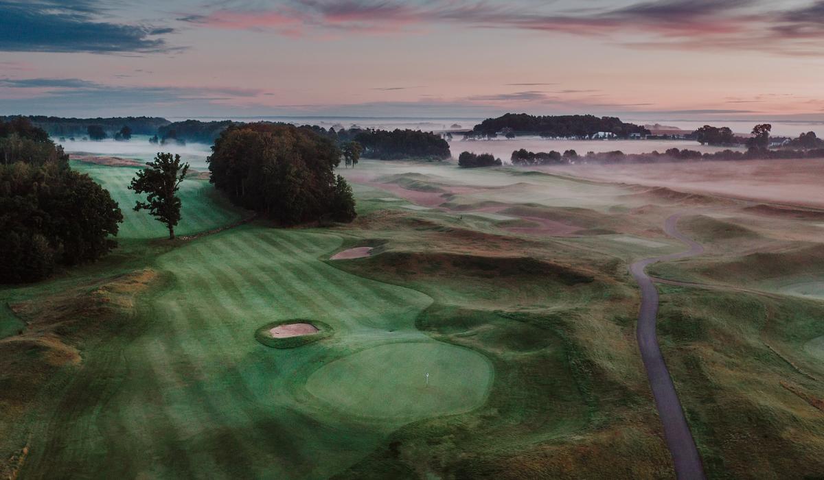Bild på Vasatorps Golfbana i morgondis