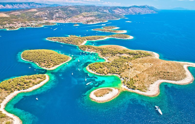 Pakleni Islands Charter Guide