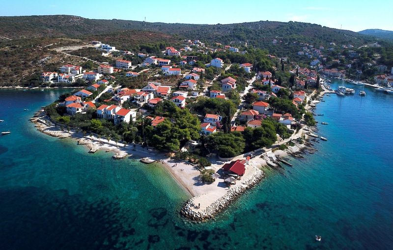 Šolta Island Charter Guide