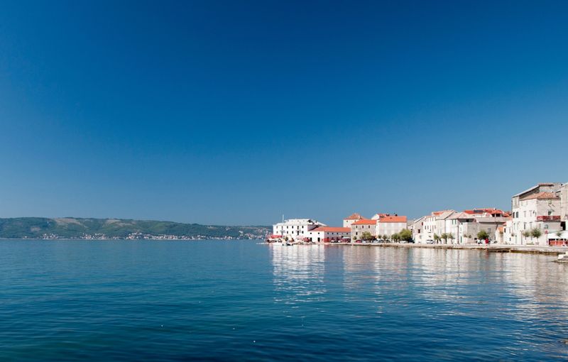 Kaštela Charter Guide