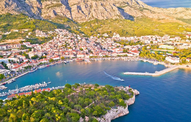 Makarska Charter Guide