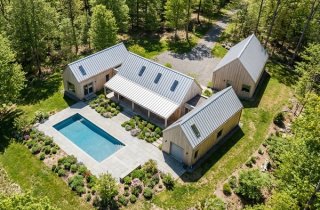Features (40).jpg