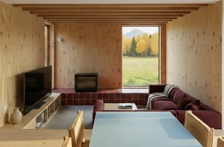 Features (38).jpg