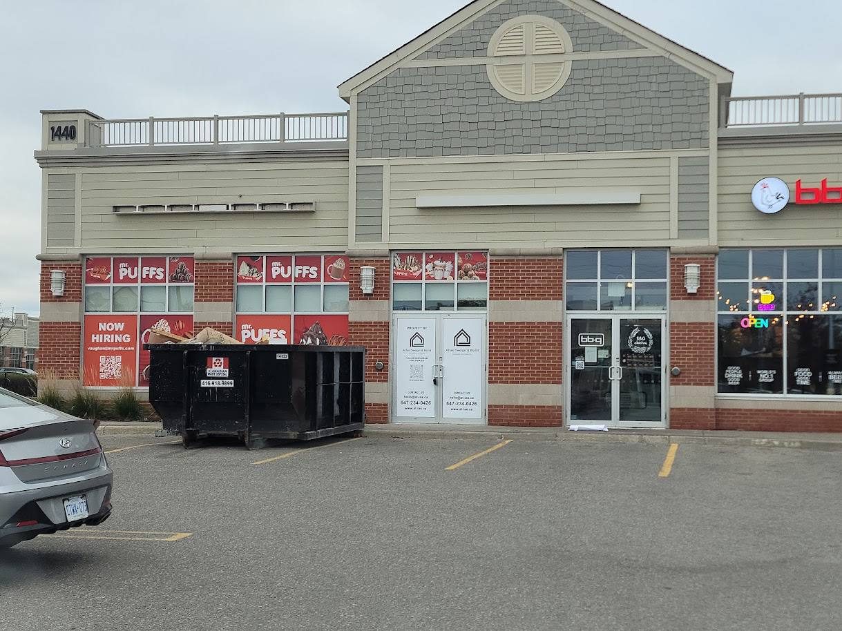 Unit storefront before the fit-out