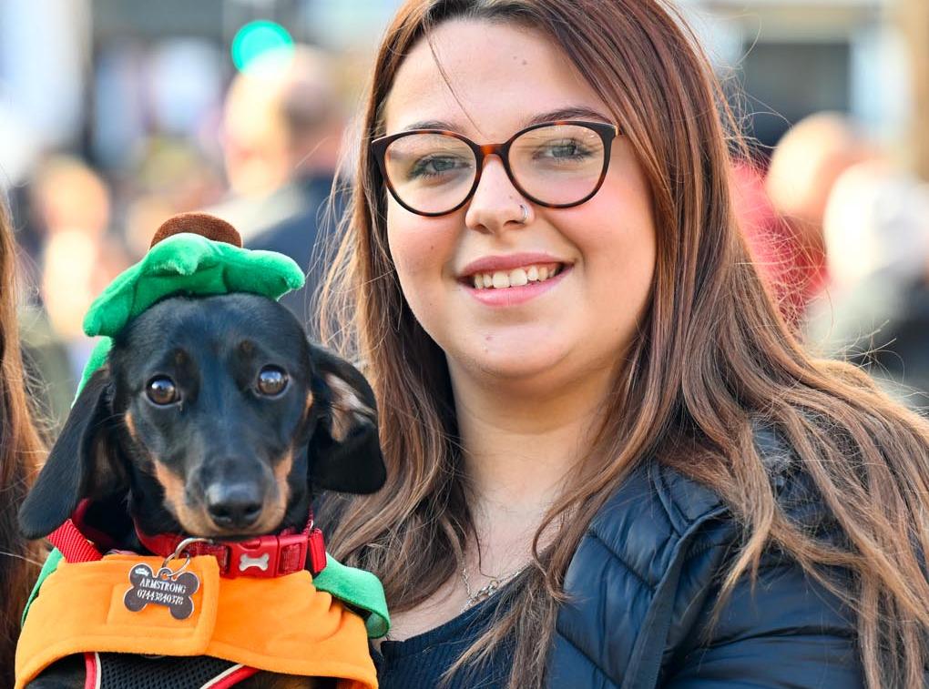 Audience member with her dog