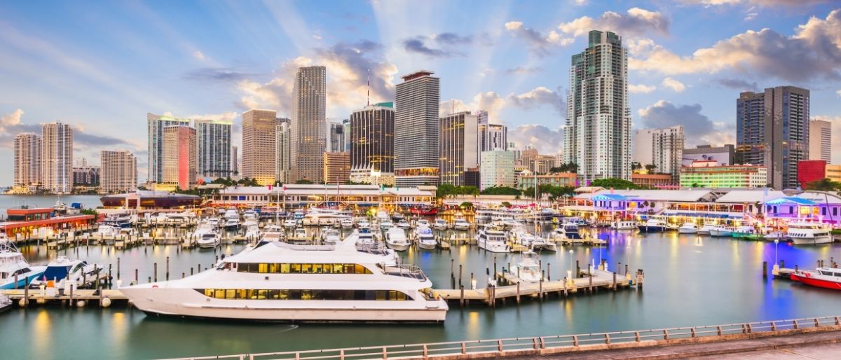 LGBTQ+ Guide to Miami 2026: Gay Bars, Events, Neighborhoods & More