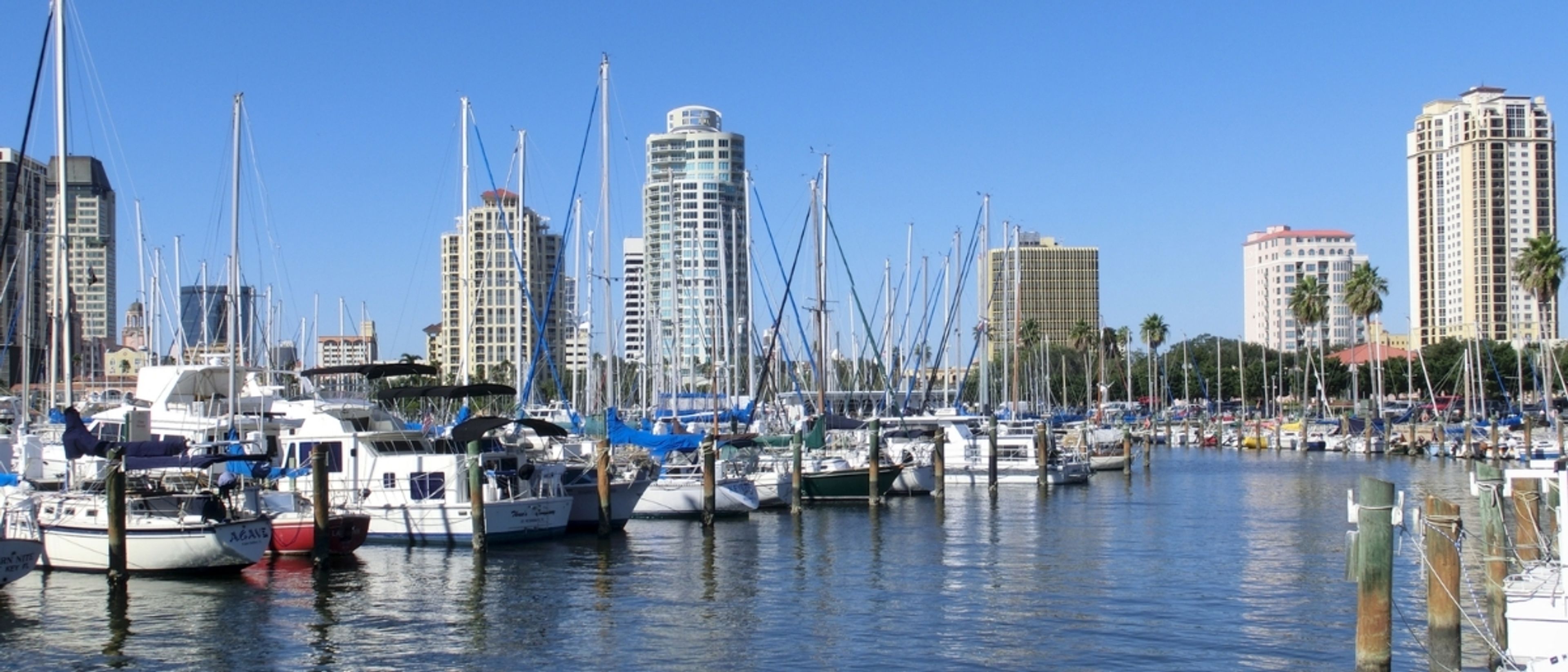 LGBTQ+ Guide to St. Petersburg, Florida 2026: Gay Bars, Pride, Beaches & Insider Tips