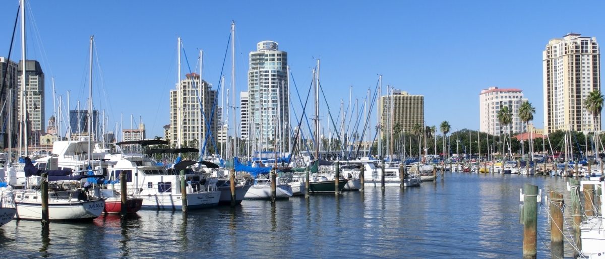 LGBTQ+ Guide to St. Petersburg, Florida 2026: Gay Bars, Pride, Beaches & Insider Tips