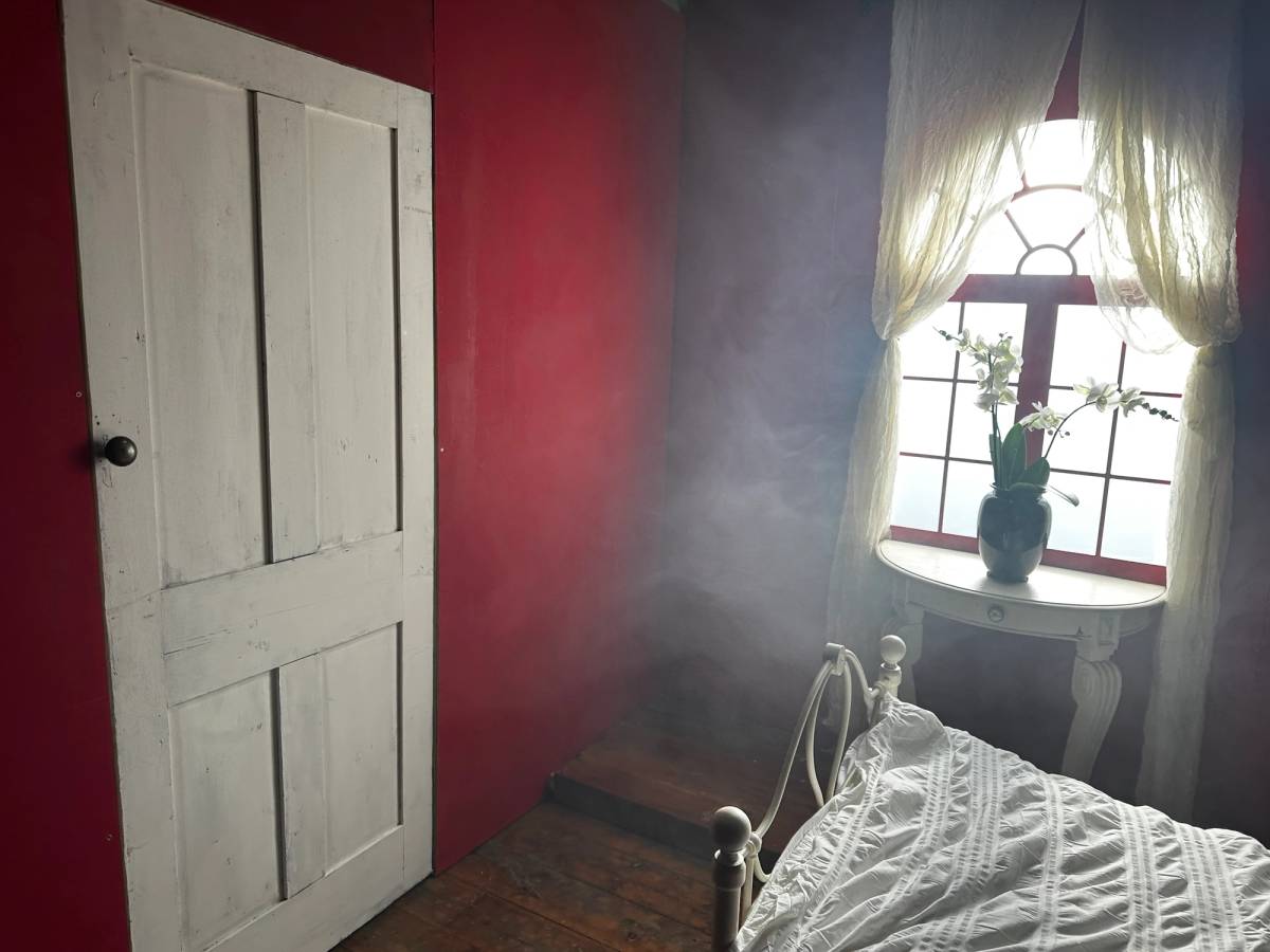 Film set for Cato w/ Nat