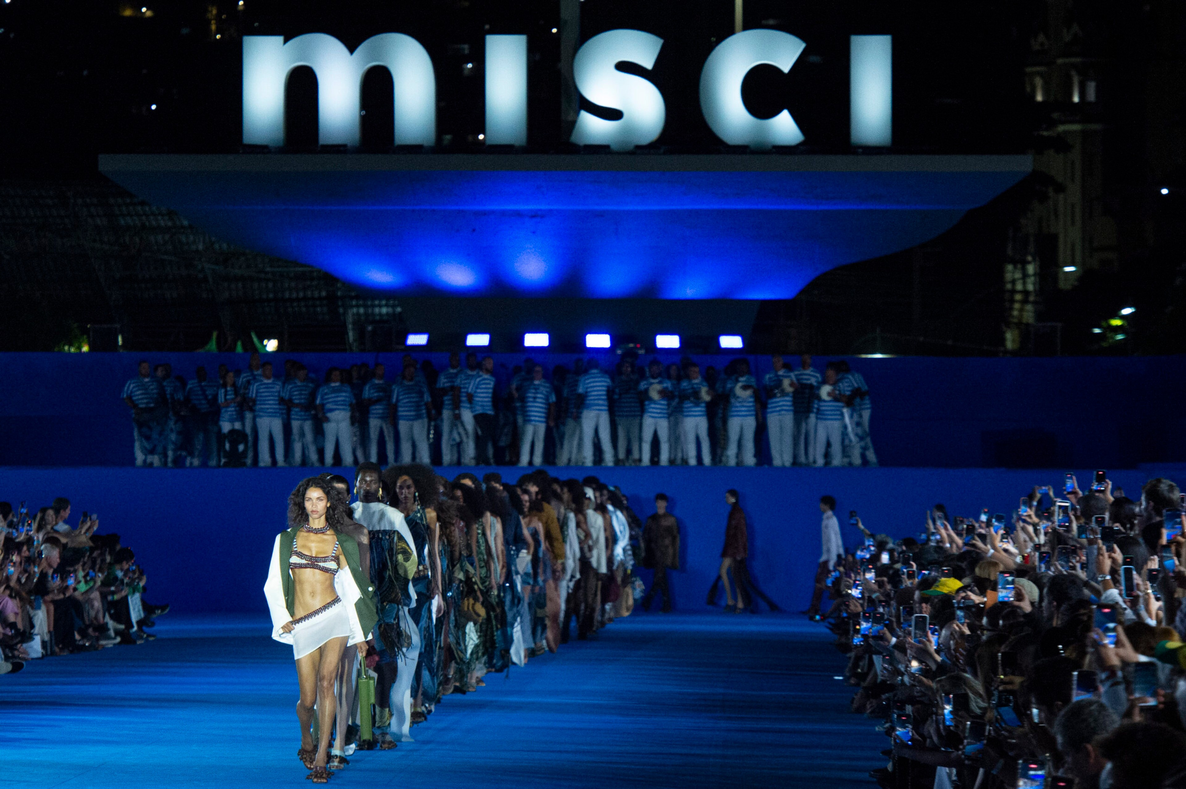 O que o desfile da MISCI diz sobre o momento da moda brasileira