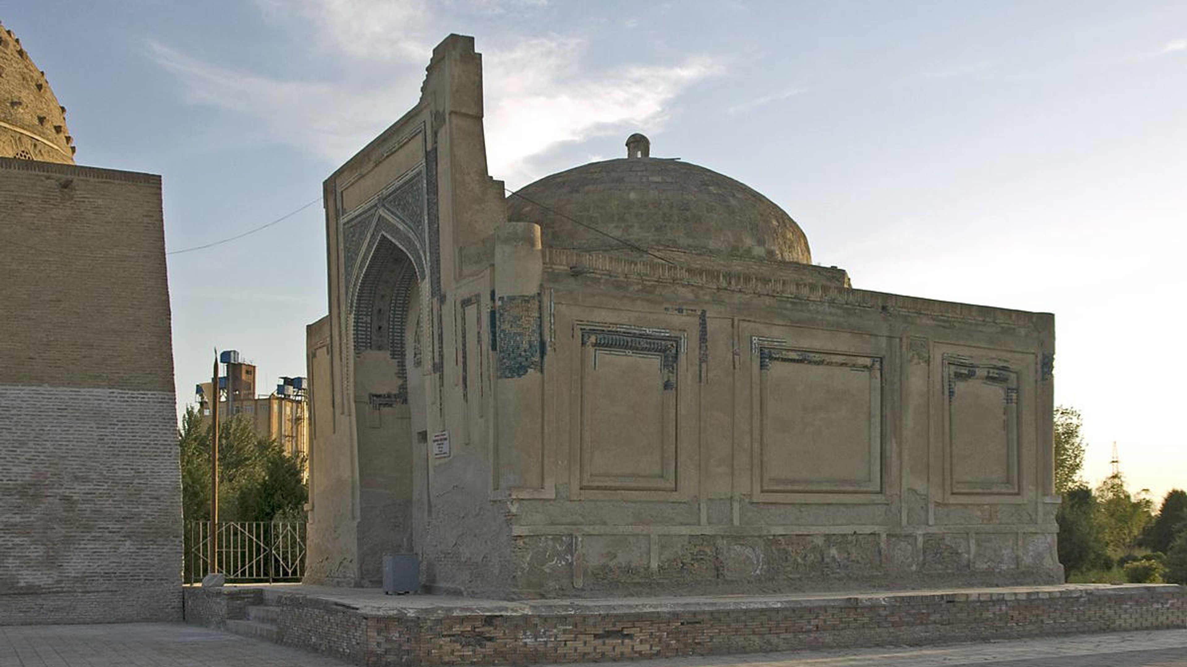 Mausolée de Bayan Quli Khan à Boukhara, Ouzbékistan : Site historique avec dôme.