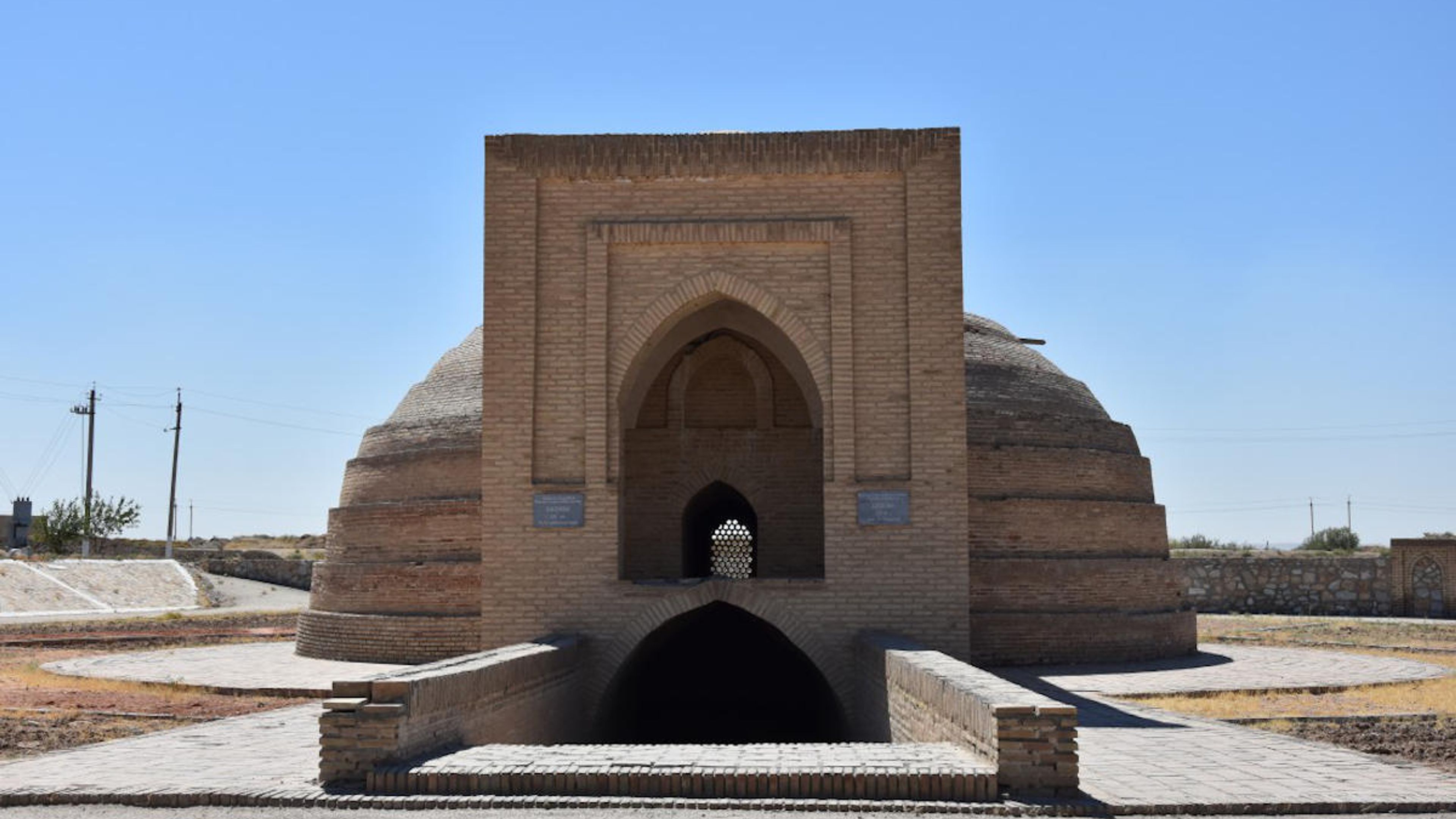 Caravansérail Rabat Malik et Sardoba à Kermene près de Boukhara, Ouzbékistan : site historique de la Route de la Soie.