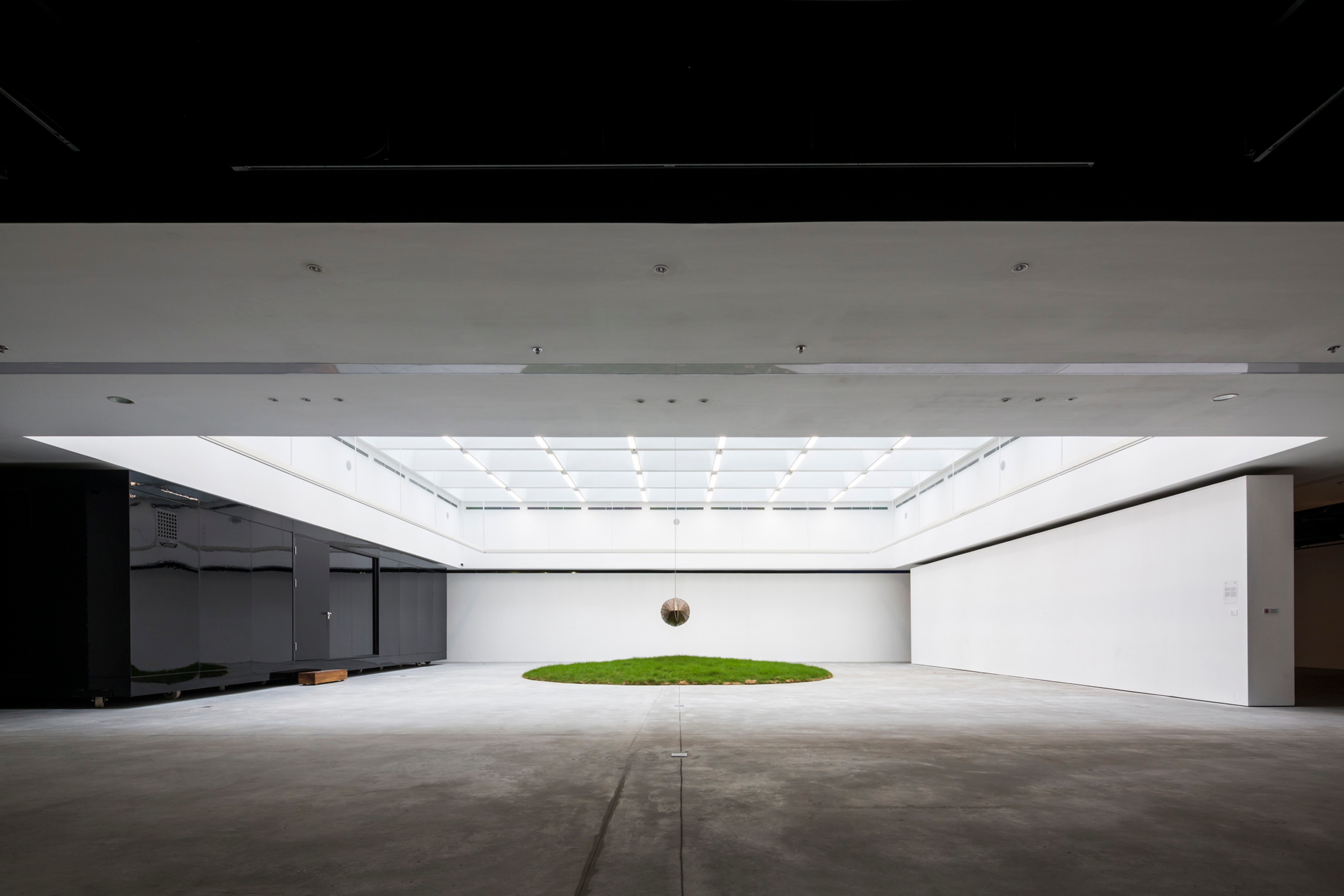 Originarium, image 1 of 8