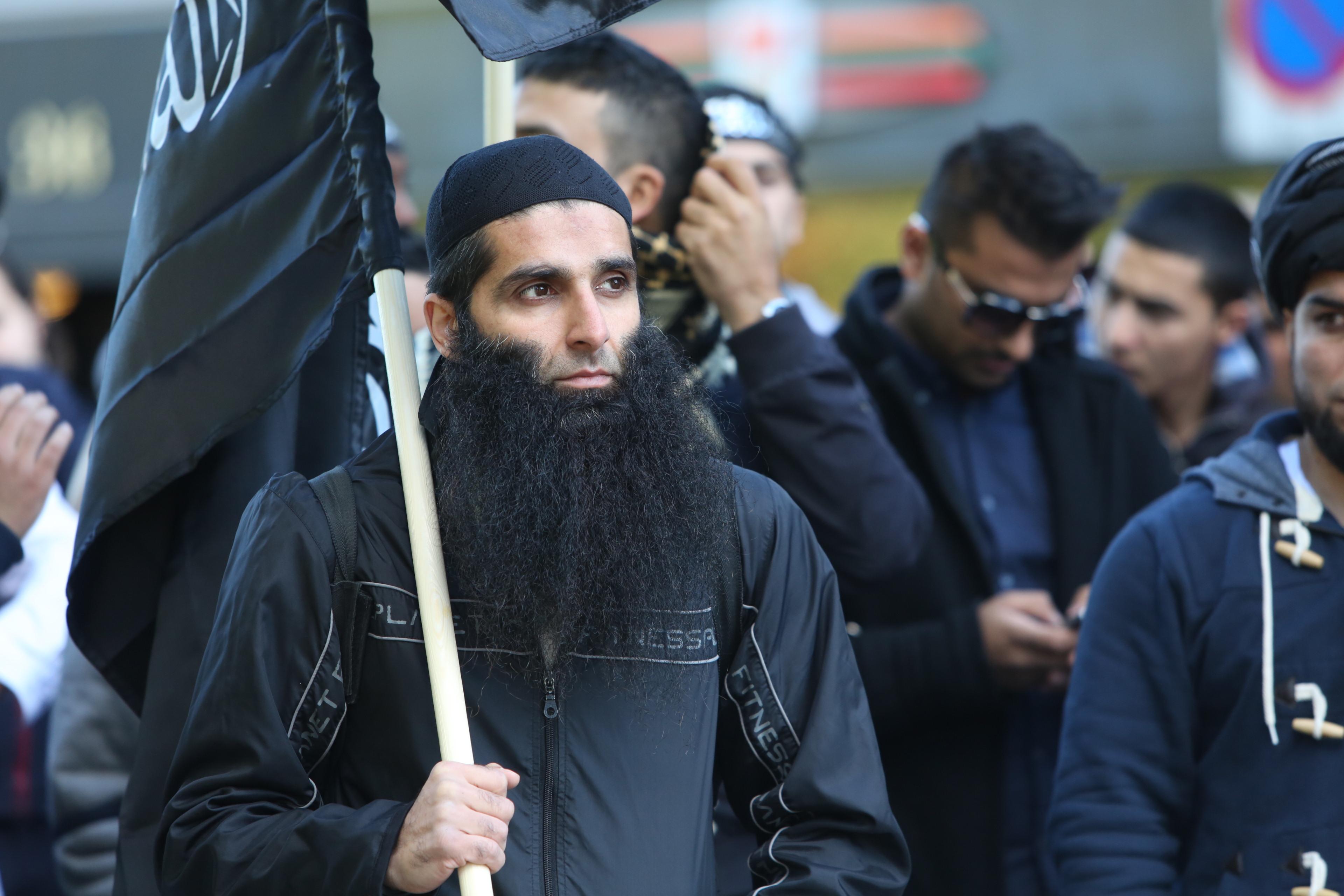 Arfan Bhatti i demonstrasjon sammen med Profetens Ummah