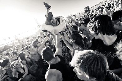 Hyphen on a boat! Pic by John-henry Bartlett