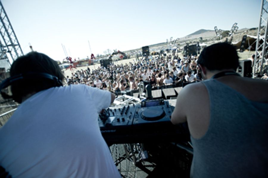 Hyphen and SFR playing RAMfest Cape Town 2012