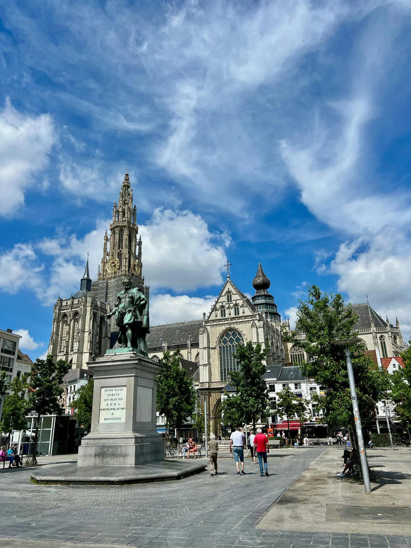 Inbox Storage in Antwerpen — picked up at your door
