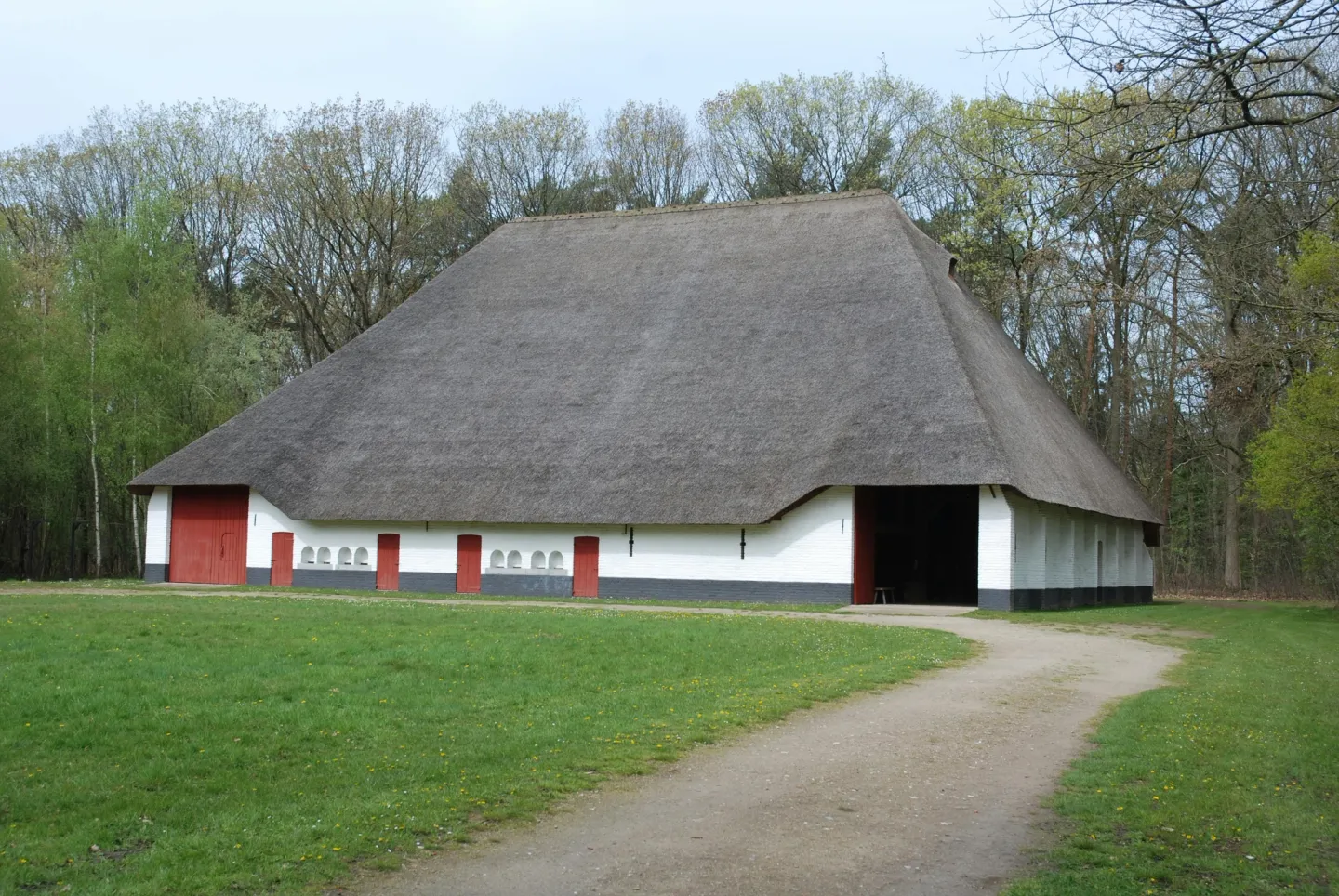 Inbox Storage in Valkenswaard — picked up at your door