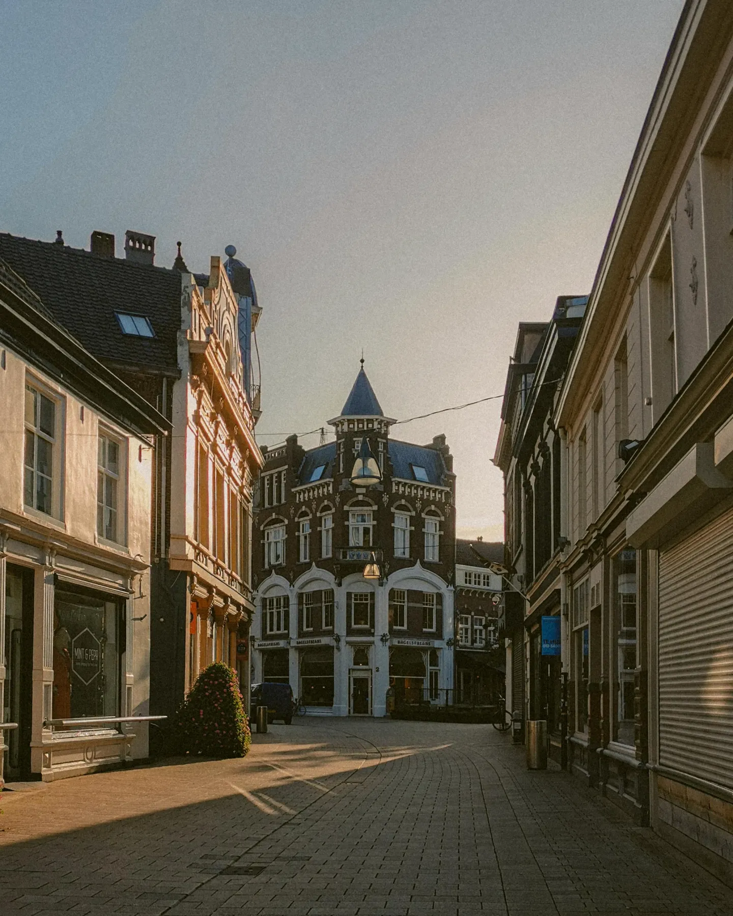Inbox Storage in Oosterhout — picked up at your door