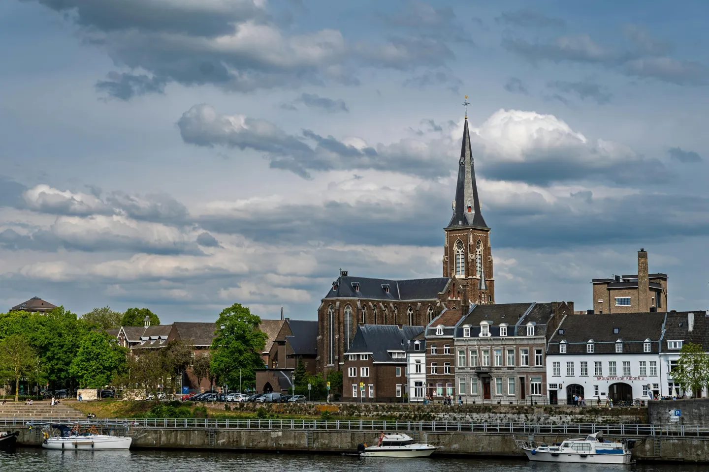 Inbox Storage in Ridderkerk — picked up at your door