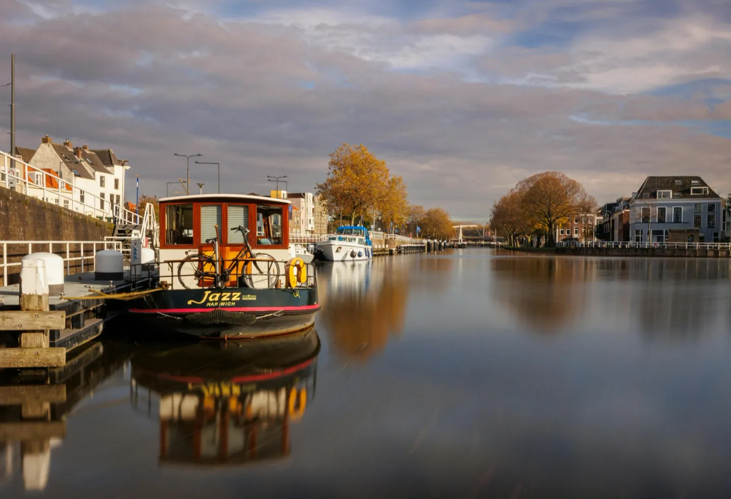 Inbox Storage in Zwijndrecht — picked up at your door