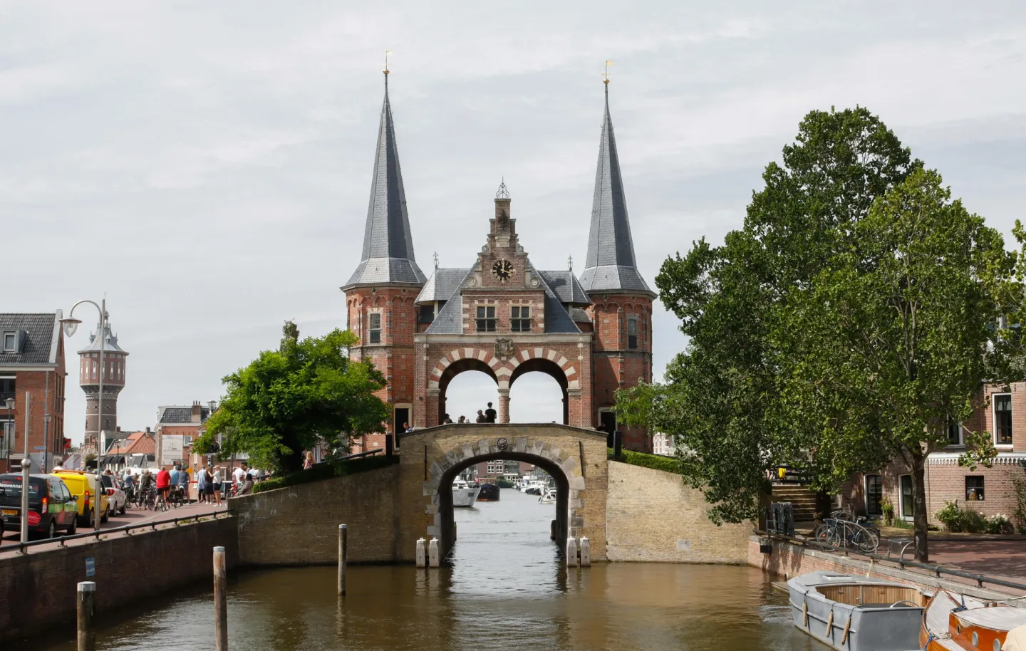 Inbox Storage in Sneek — picked up at your door