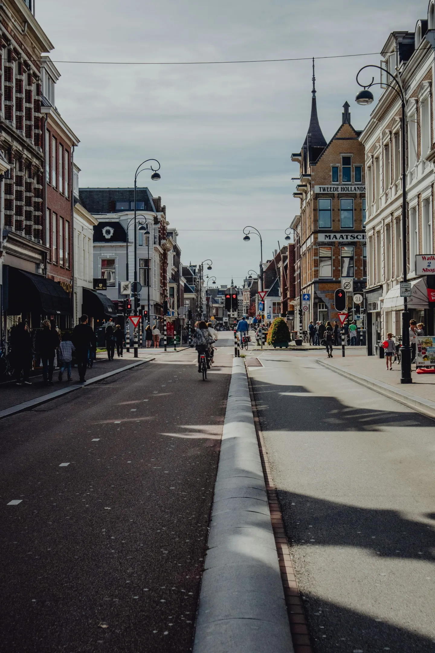 Tevreden klant uit regio Haarlem met Inbox Storage unit aan de deur
