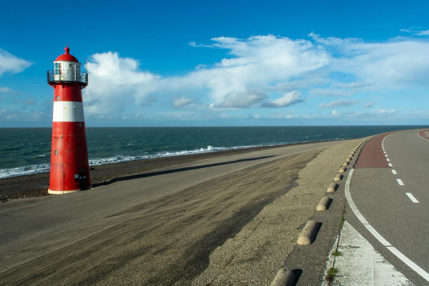 Inbox Storage in Katwijk — picked up at your door