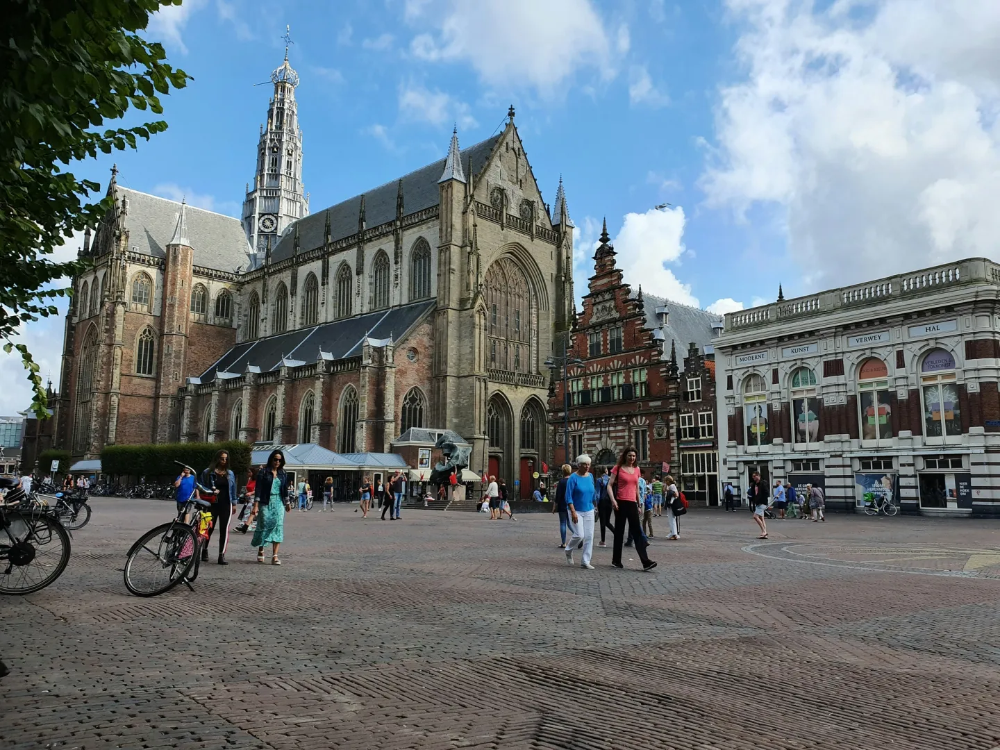 Opslagruimte huren in Haarlem — Inbox Storage haalt je spullen thuis op