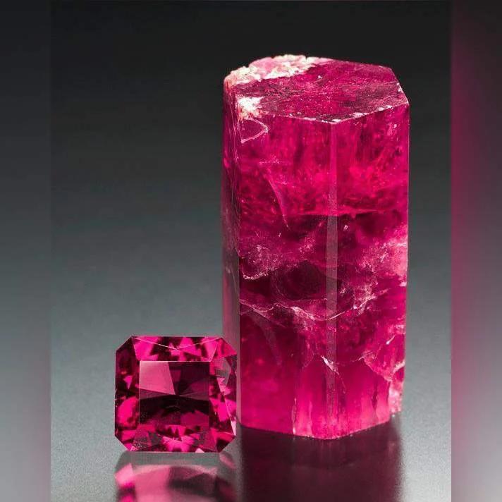Bixbite kristal oluşumu
