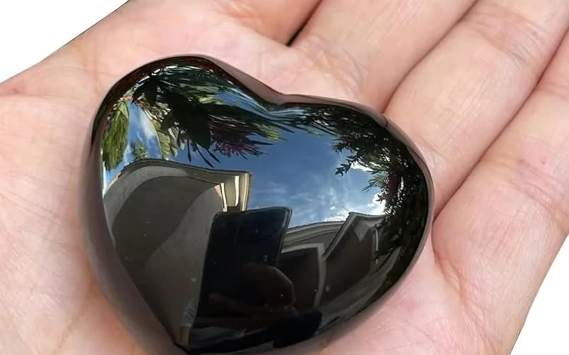 Obsidiyen kristal oluşumu