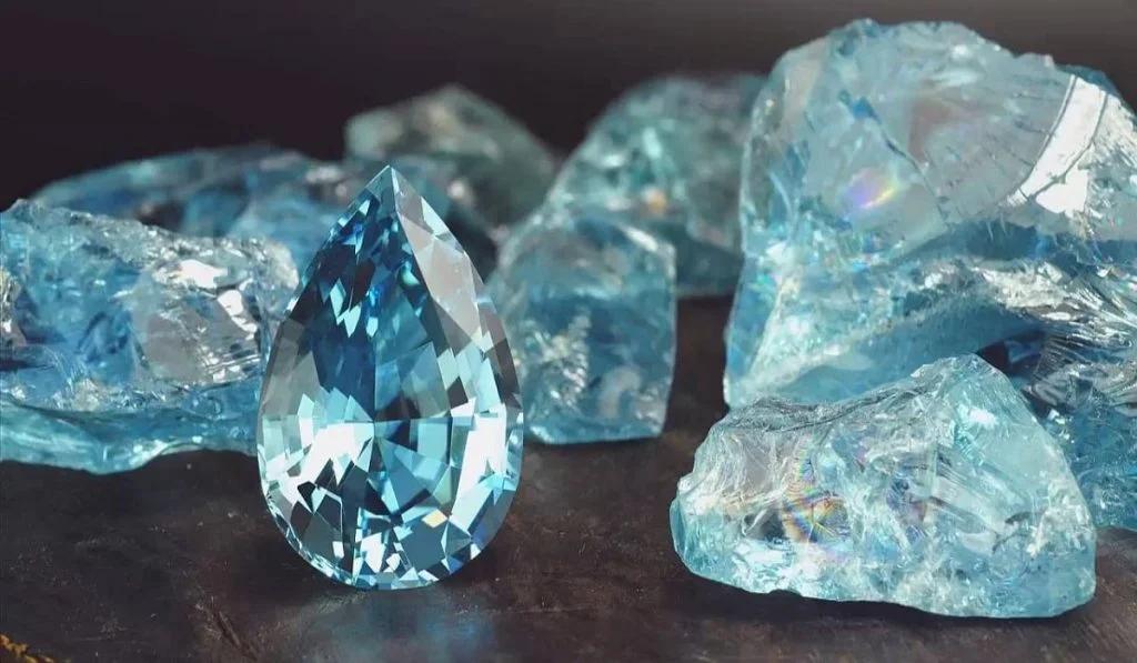 Akuamarin kristal oluşumu