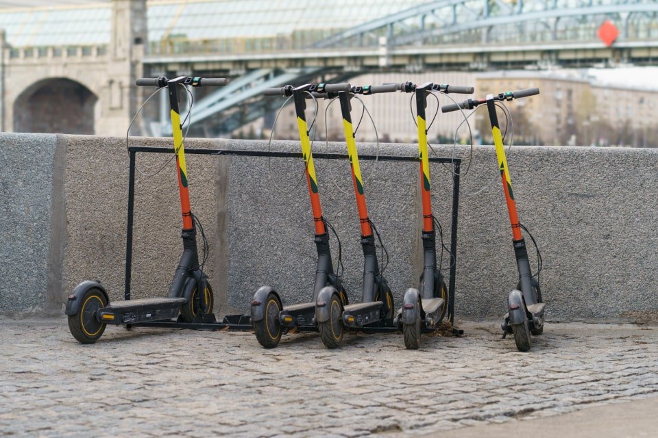 Shared Scooters vs Unagi Electric Scooter