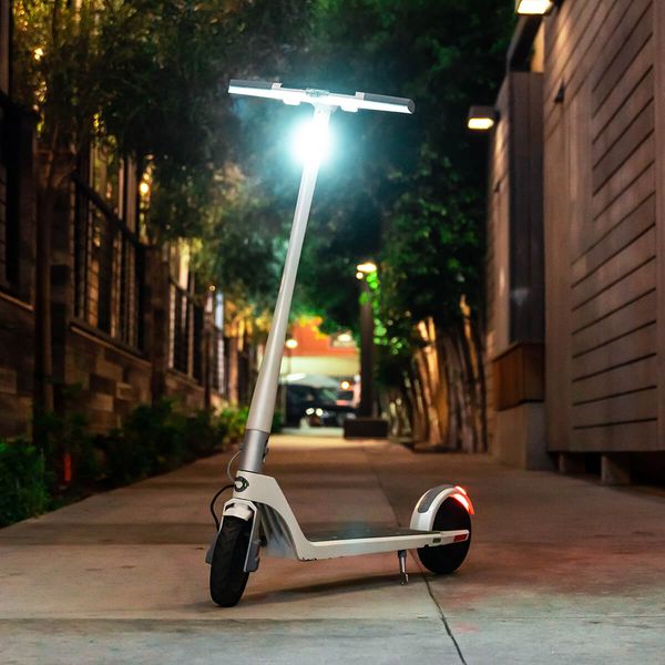 Knog Mid Cobber scooter alley night
