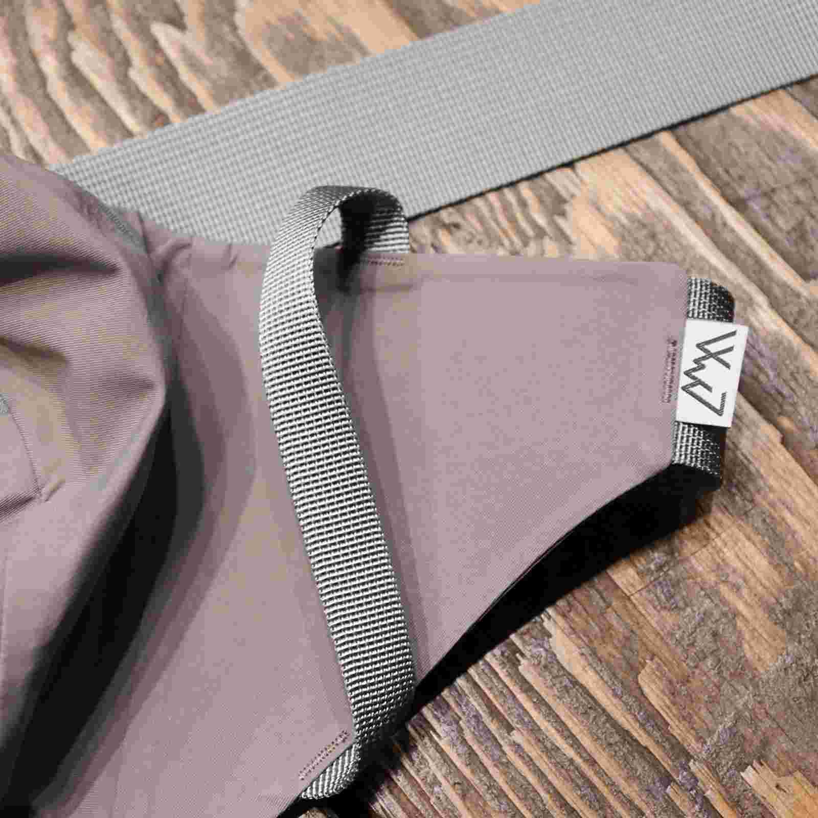 Comfy Outdoor Garment Waist Bag (Grey)