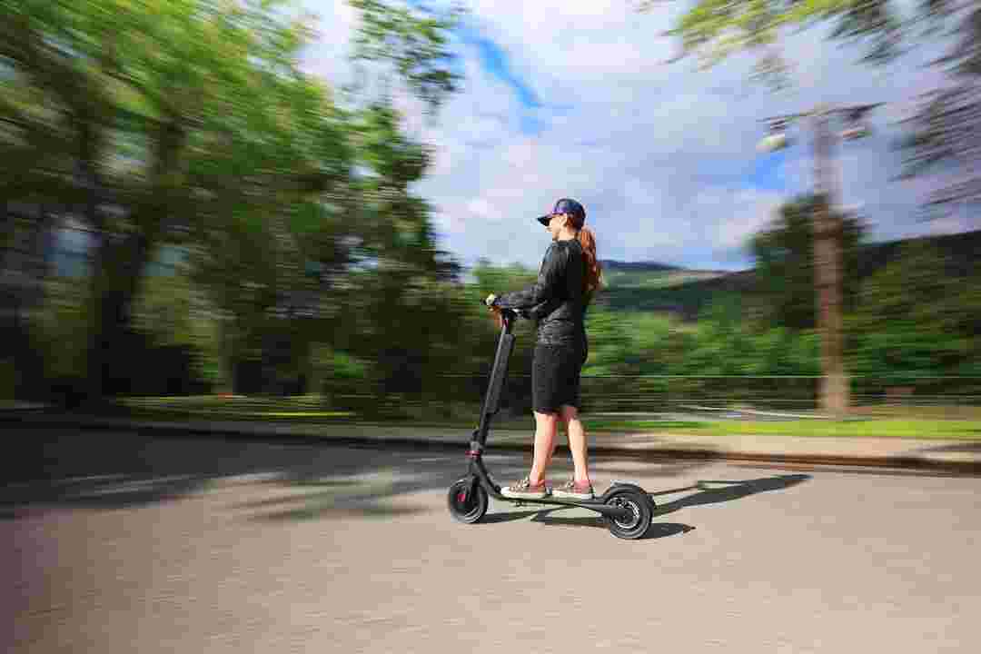 Turboant X7 Max: Budget Electric Scooter With Removable Battery