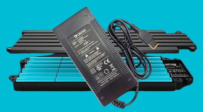 Unagi Voyager Battery Charger