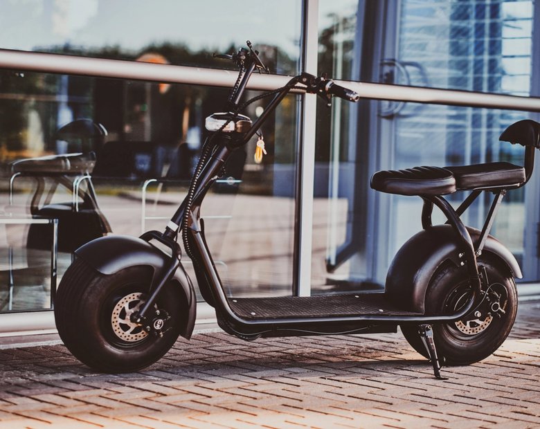 Electric Scooters With Seats - Which one Should You Choose?
