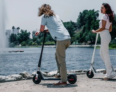 EMOVE Touring vs. Unagi Model One Voyager