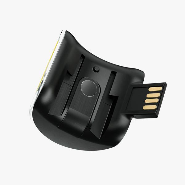 Knog Lil Cobber charging