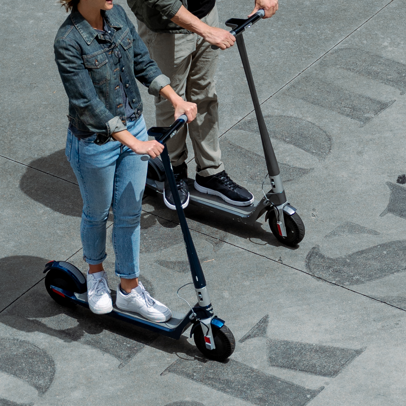 Can you ride an electric scooter on the road in Chicago?