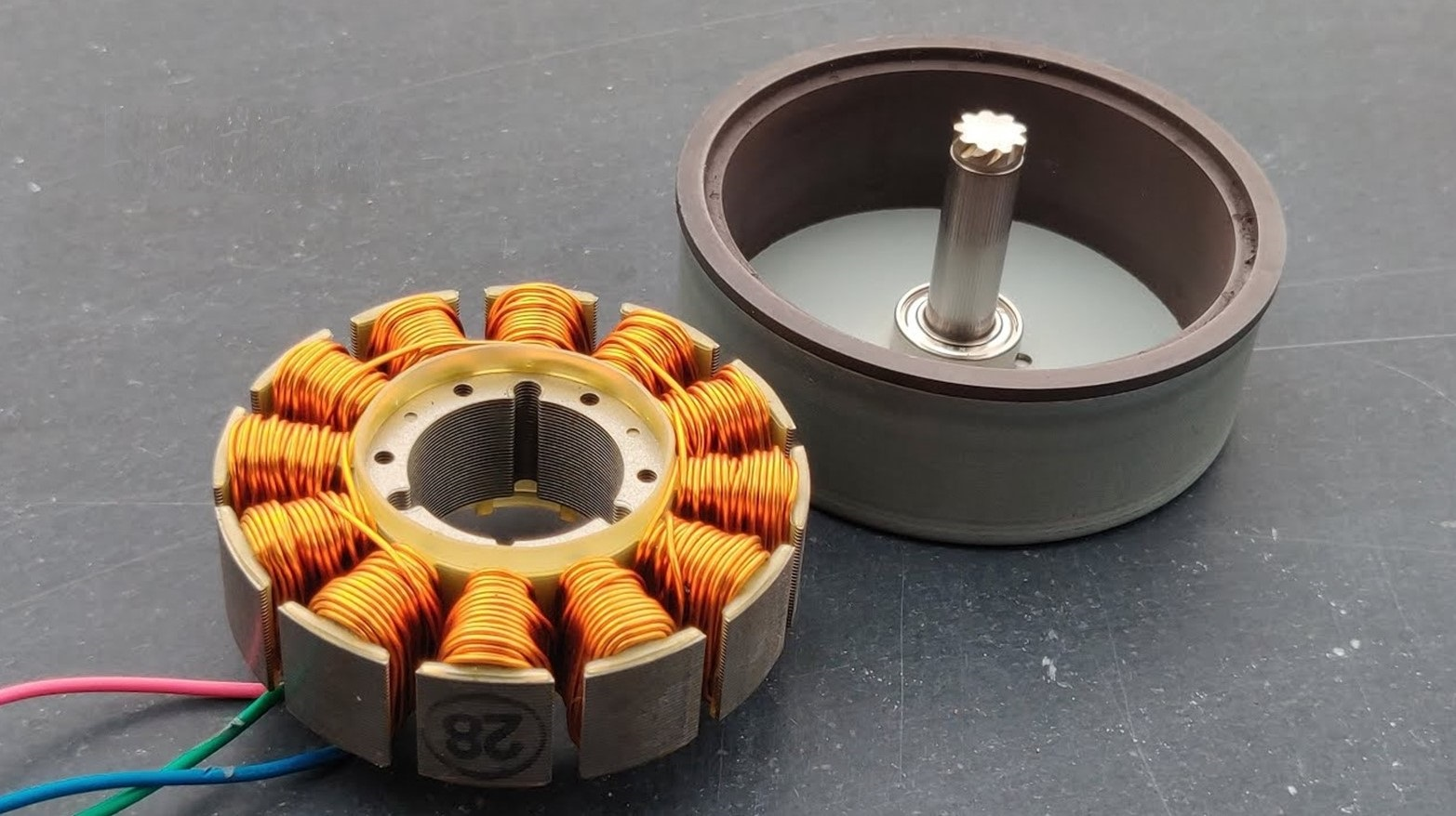 Brushless BLDC motor armature windings