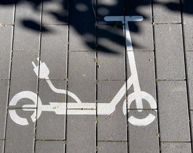 Fast charging vs slow charging your electric scooter