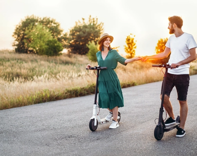 How to use your electric scooter to go on a date