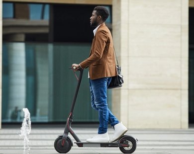 Can an electric scooter really replace a car for commuting?