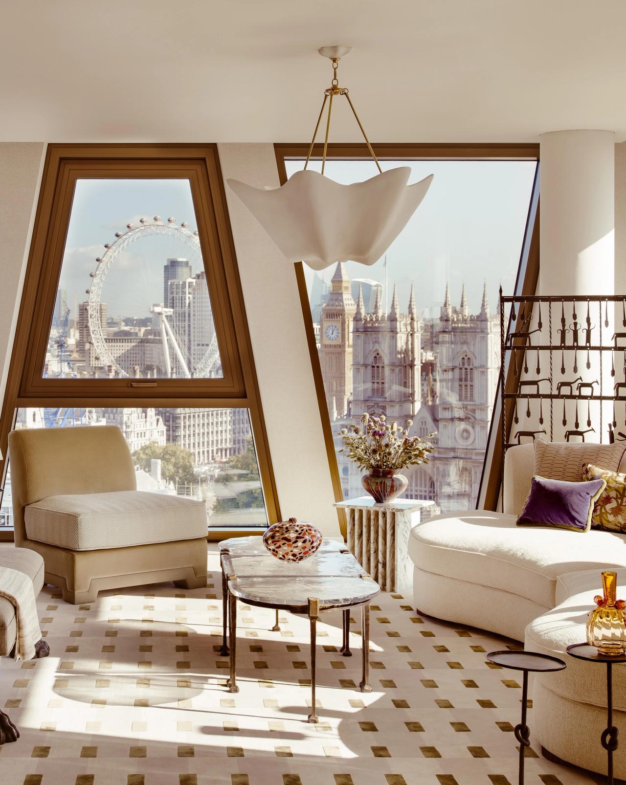 Living room drape ideas - Homes & Gardens - Striking Apartment Decor With Lineining Textures