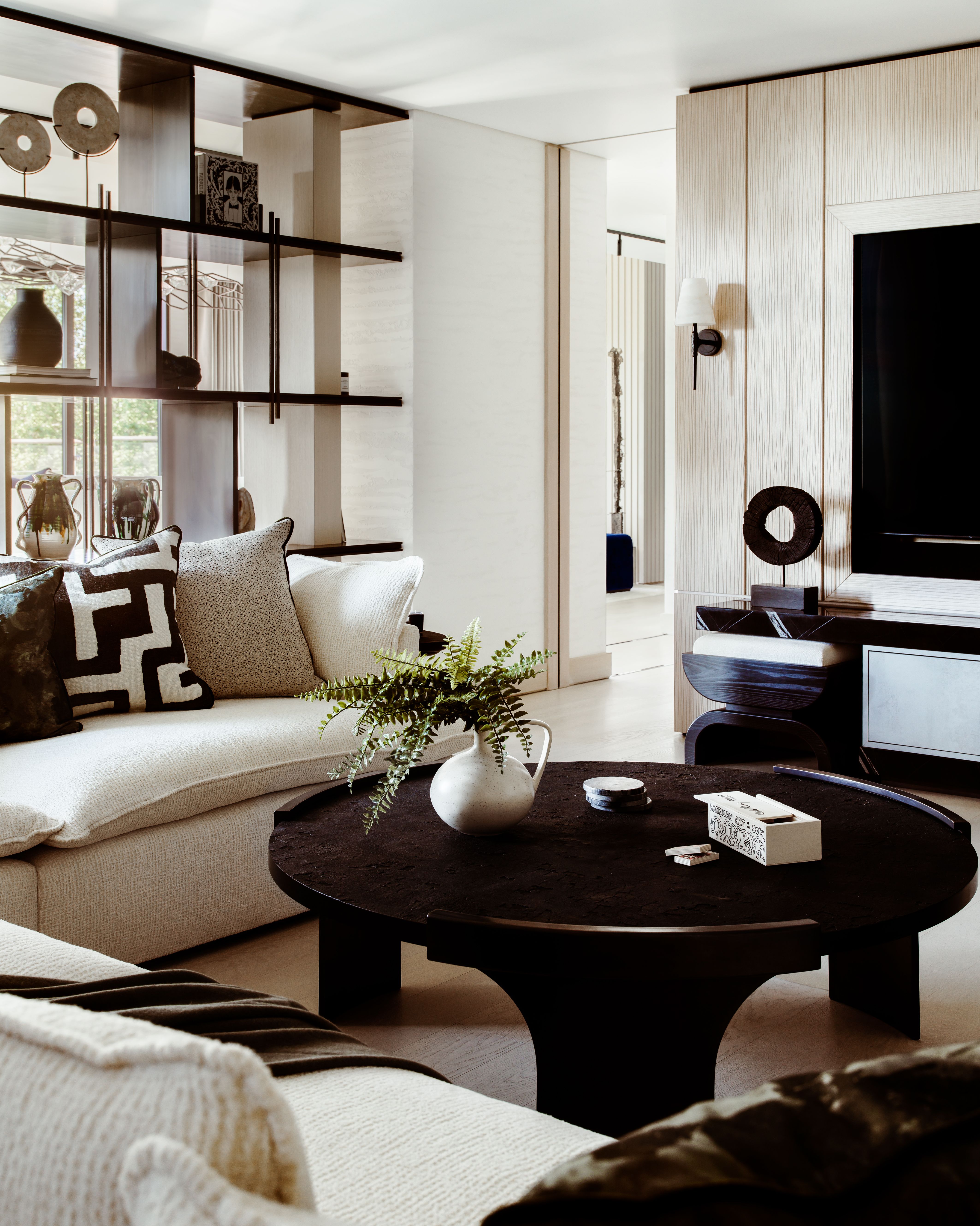 Knightsbridge Apartment