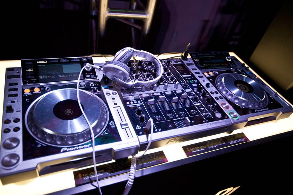 DJ & Sound Equipment